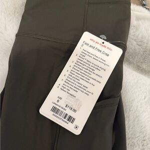 NWT Size 6 lululemon athletica Fast and Free Crop Leggings - Olive